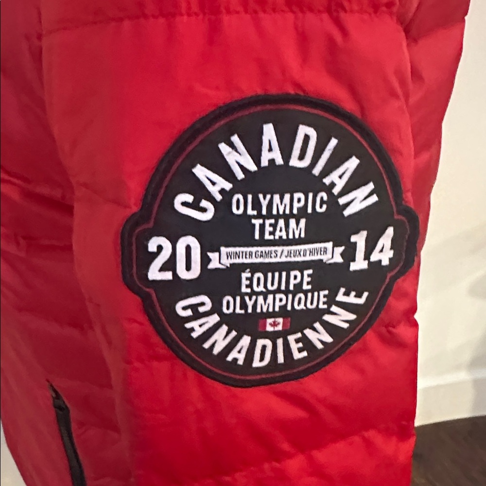 Canadian Olympics 2014 jacket - Picture 5 of 9